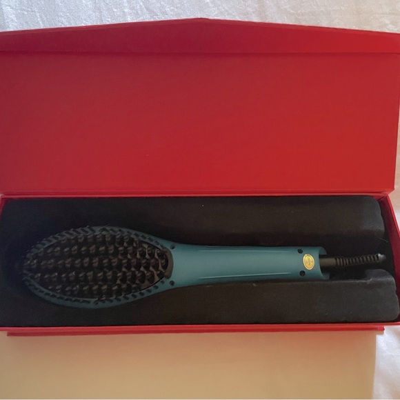 Like new PYT hair stylish brush, great for straightening hair from curly to flat - Picture 2 of 4